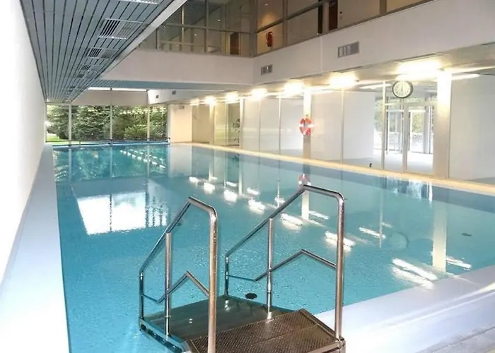 Apartment Modern 2 Bedroom With Pool And Gym *