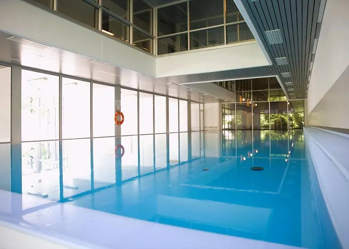 דירה Modern 2 Bedroom With Pool And Gym לוקסמבורג