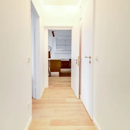 Modern 2 Bedroom With Pool And Gym Apartment Luxembourg