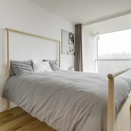 Modern 2 Bedroom With Pool And Gym * Luxemburg